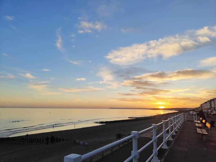 Ferienwohnung Stunning Seafront Flat,St Leonards Exterior foto